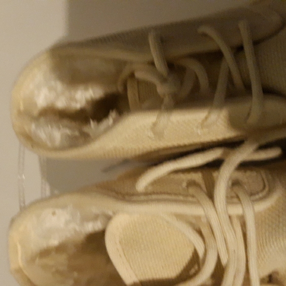 UGGs Neumel Chukka Boots sz 8